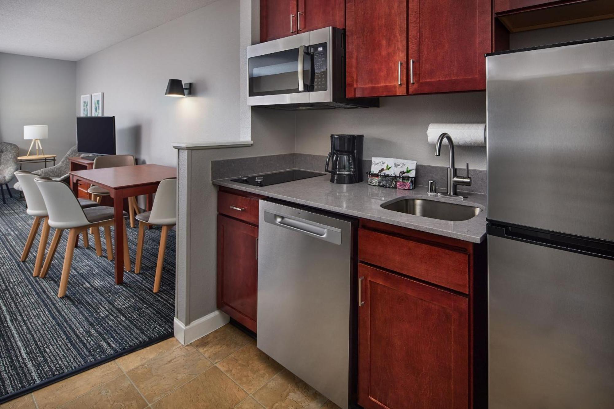 Towneplace Suites By Marriott Colorado Springs South Екстер'єр фото