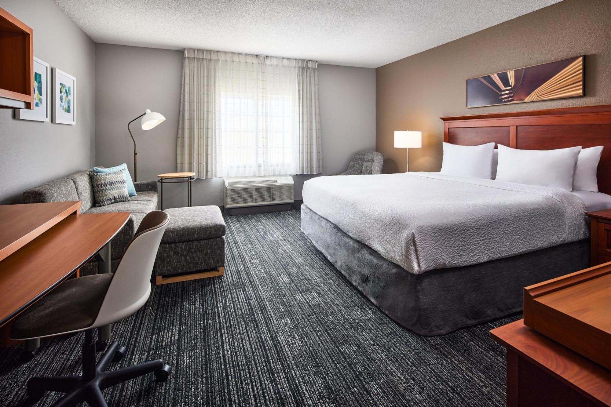 Towneplace Suites By Marriott Colorado Springs South Екстер'єр фото