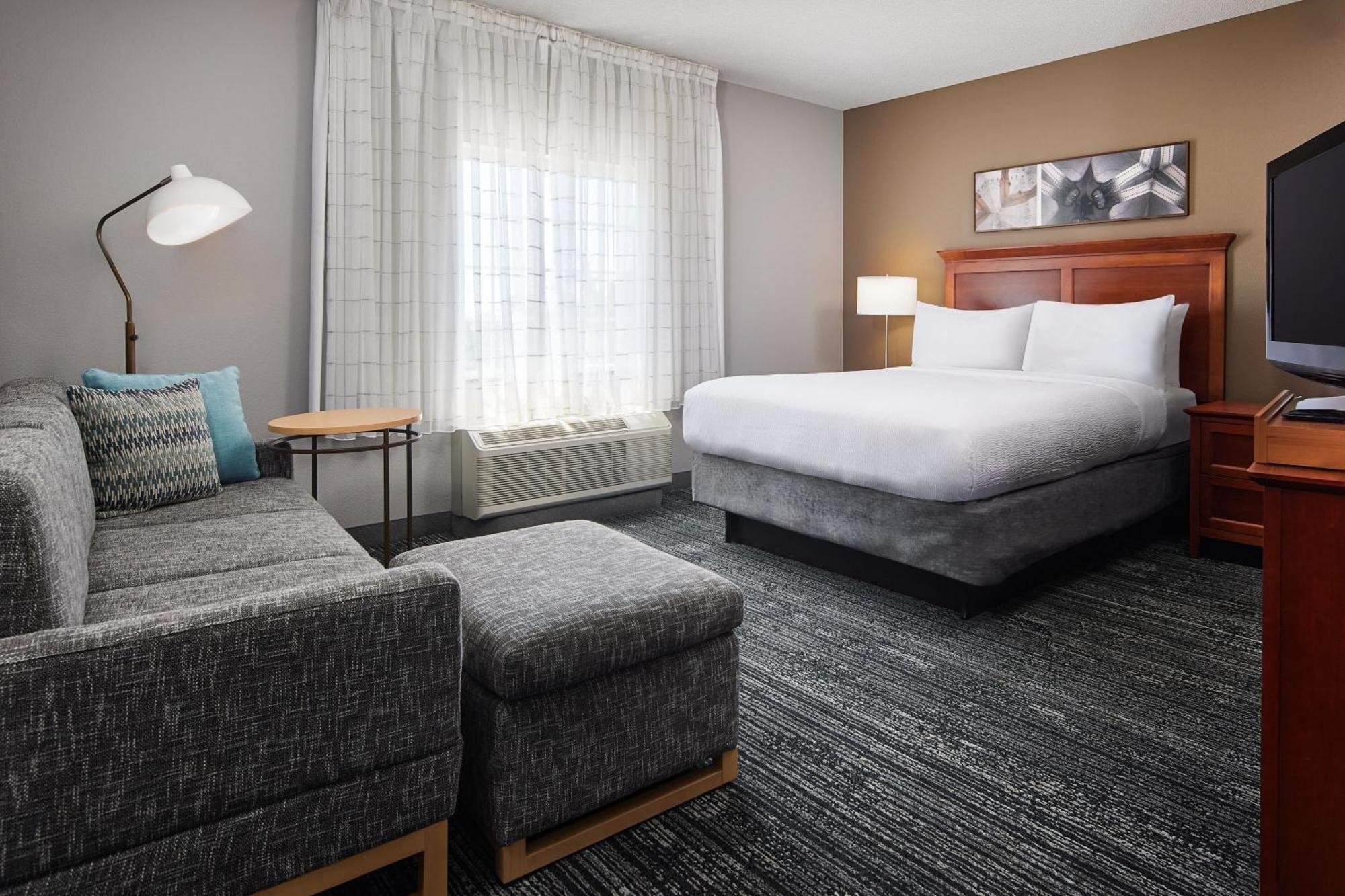 Towneplace Suites By Marriott Colorado Springs South Екстер'єр фото